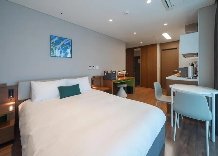 Urbanstay Haeundae Station 公寓