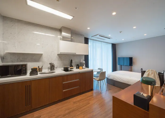 Urbanstay Haeundae Station 釜山